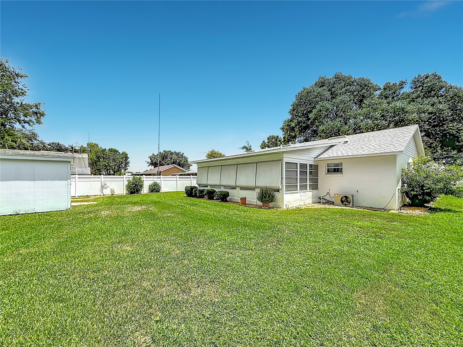 33909 Linda Lane Leesburg FL 34788 G5115057 image56