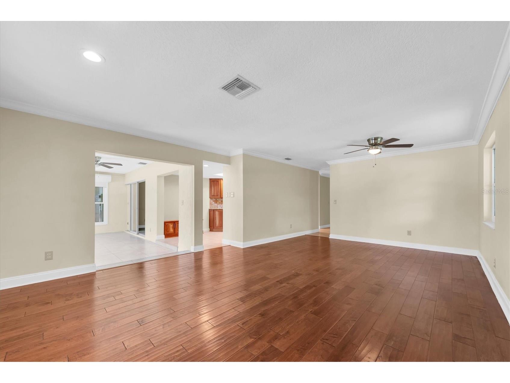 3392 Dumaine Court Clearwater FL 33761 TB8490439 image6
