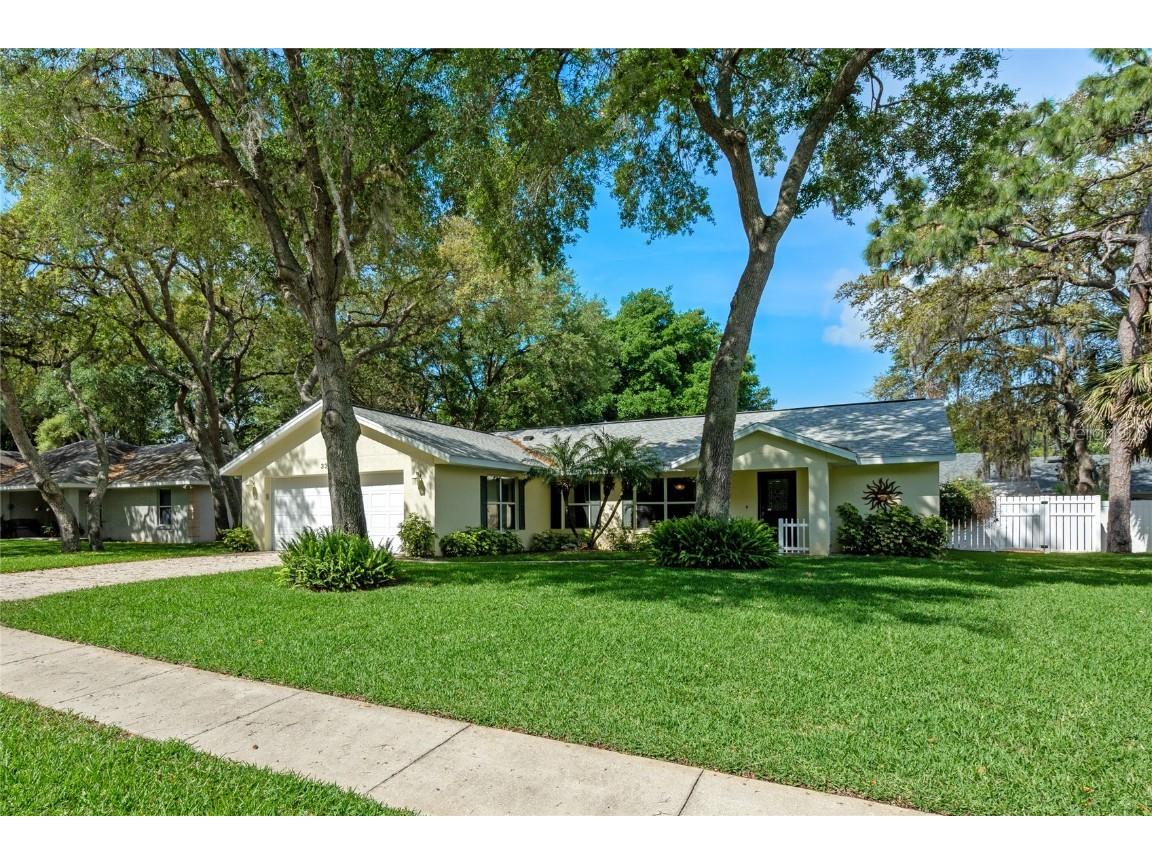 33935 Secret Hill Drive Leesburg FL 34788 O6192840 image1