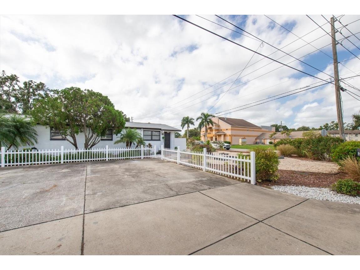 3394 74th Avenue N Saint Petersburg FL 33702 TB8436499 image29