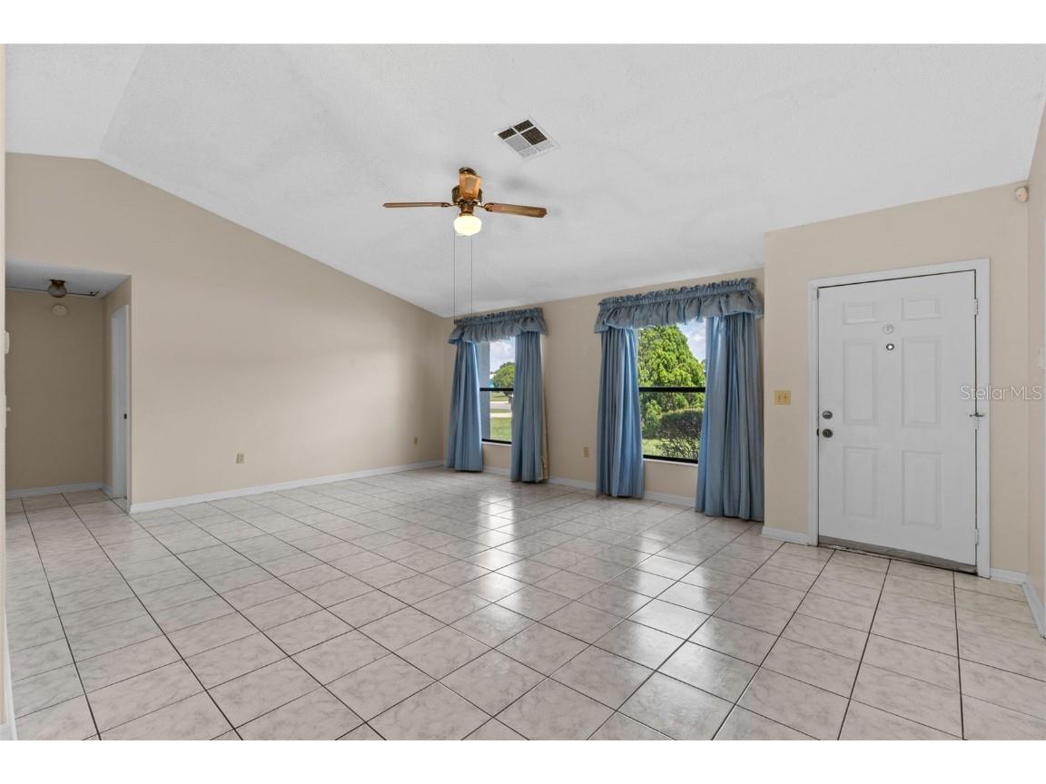 3395 Pineridge Circle Kissimmee FL 34746 O6332245 image13