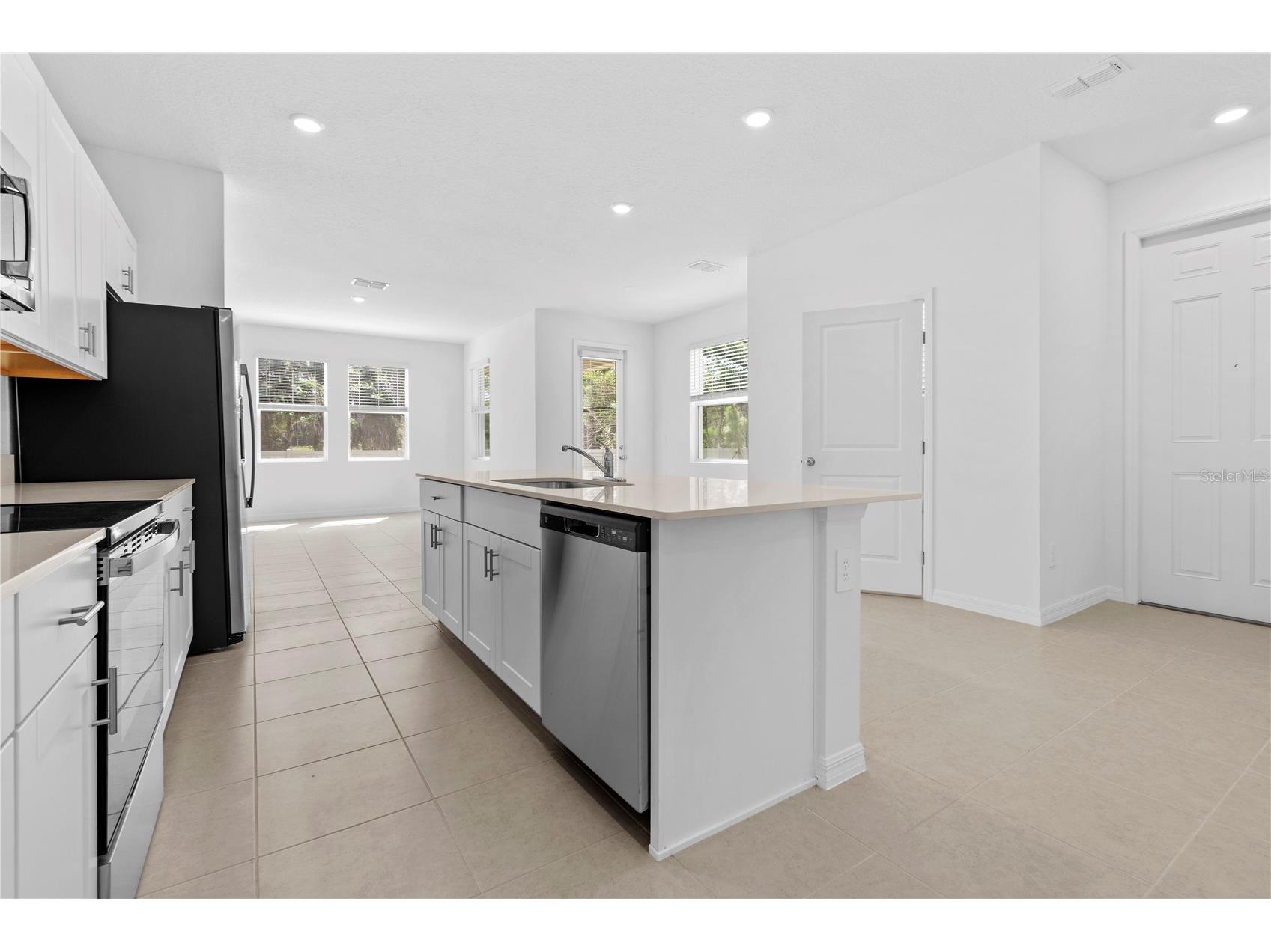 3396 Lapis Lake Drive Zephyrhills FL 33541 TB8493989 image7