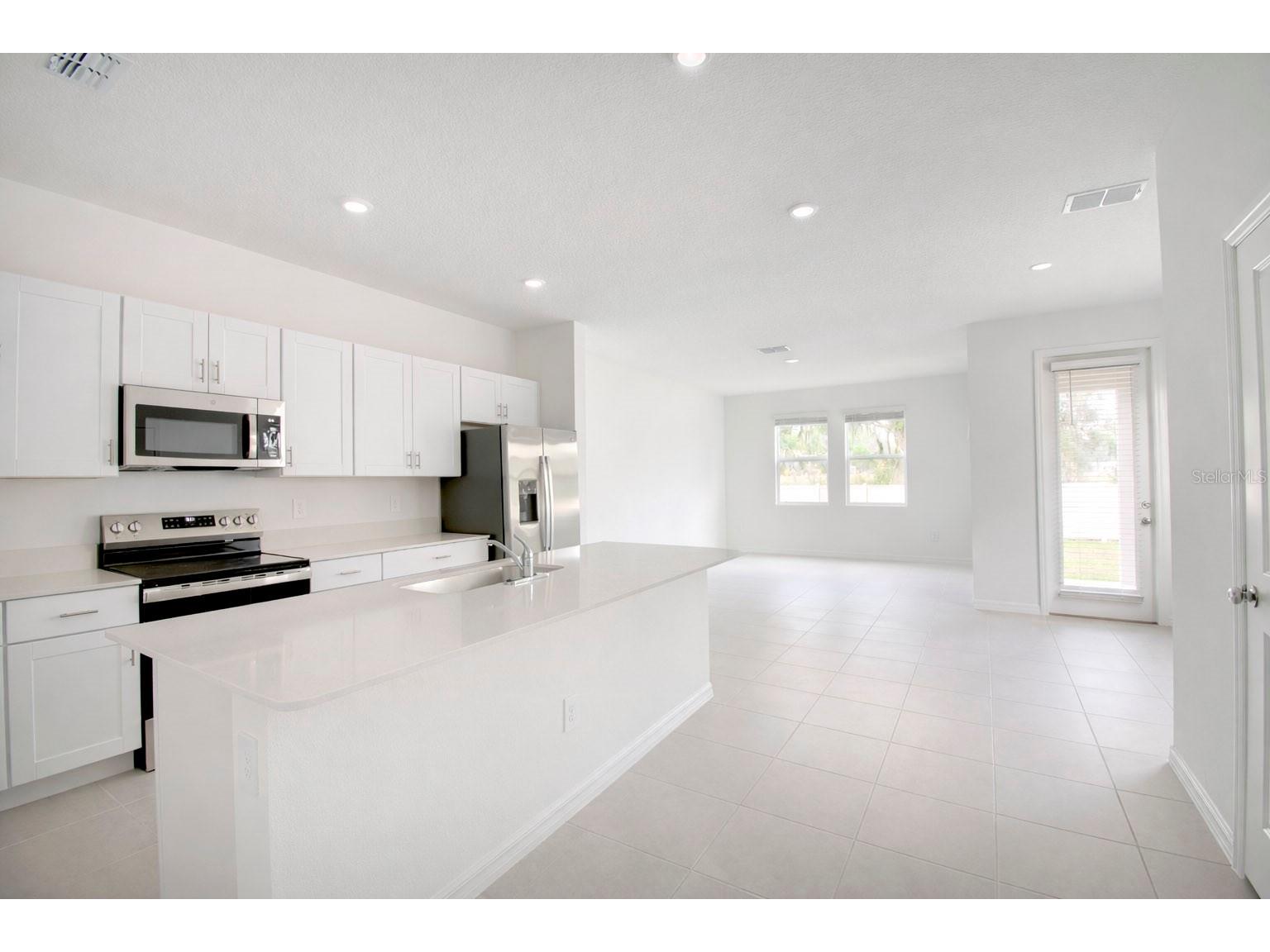 3396 Lapis Lake Drive Zephyrhills FL 33541 TB8493989 image8