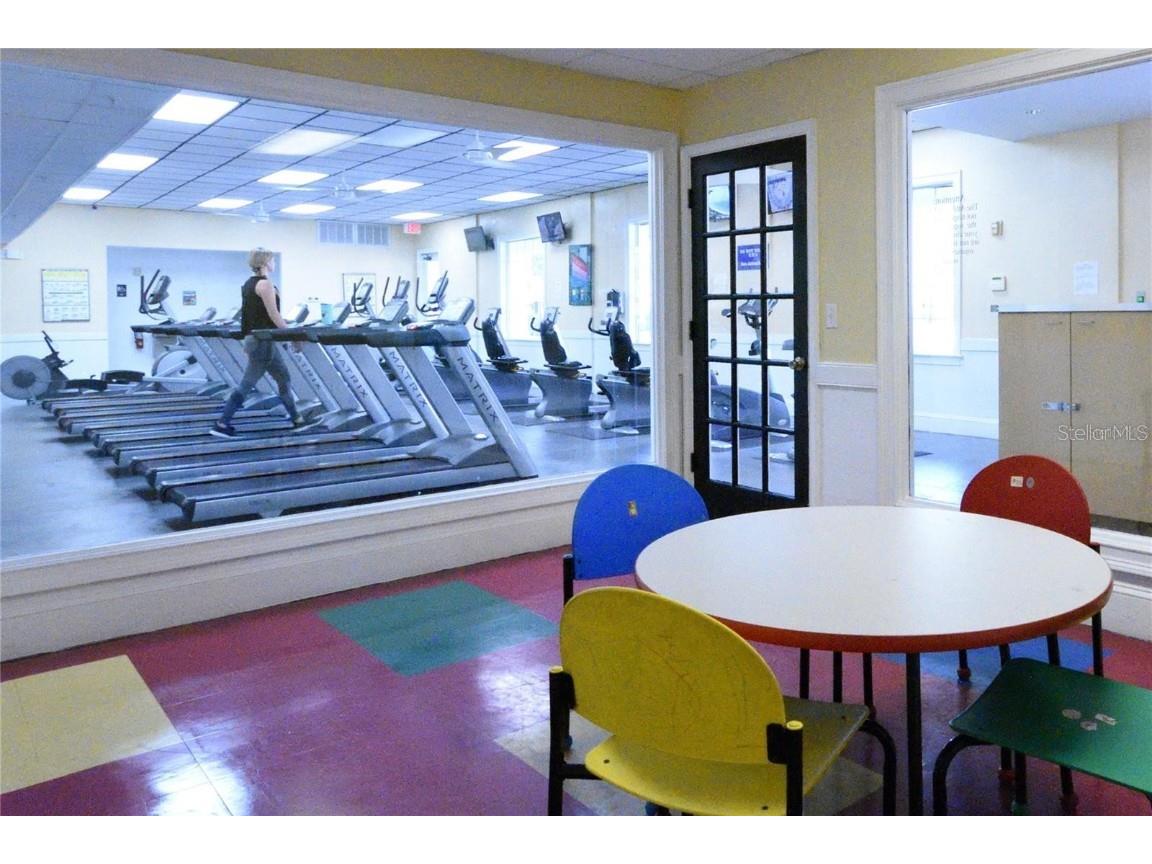 3396 Parkchester Square Boulevard #104 Orlando FL 32835 - TURKEY LAKE O6372370 image18