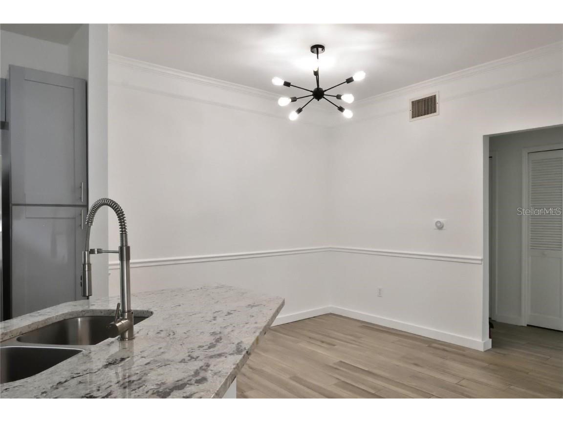 3396 Parkchester Square Boulevard #104 Orlando FL 32835 - TURKEY LAKE O6372370 image6