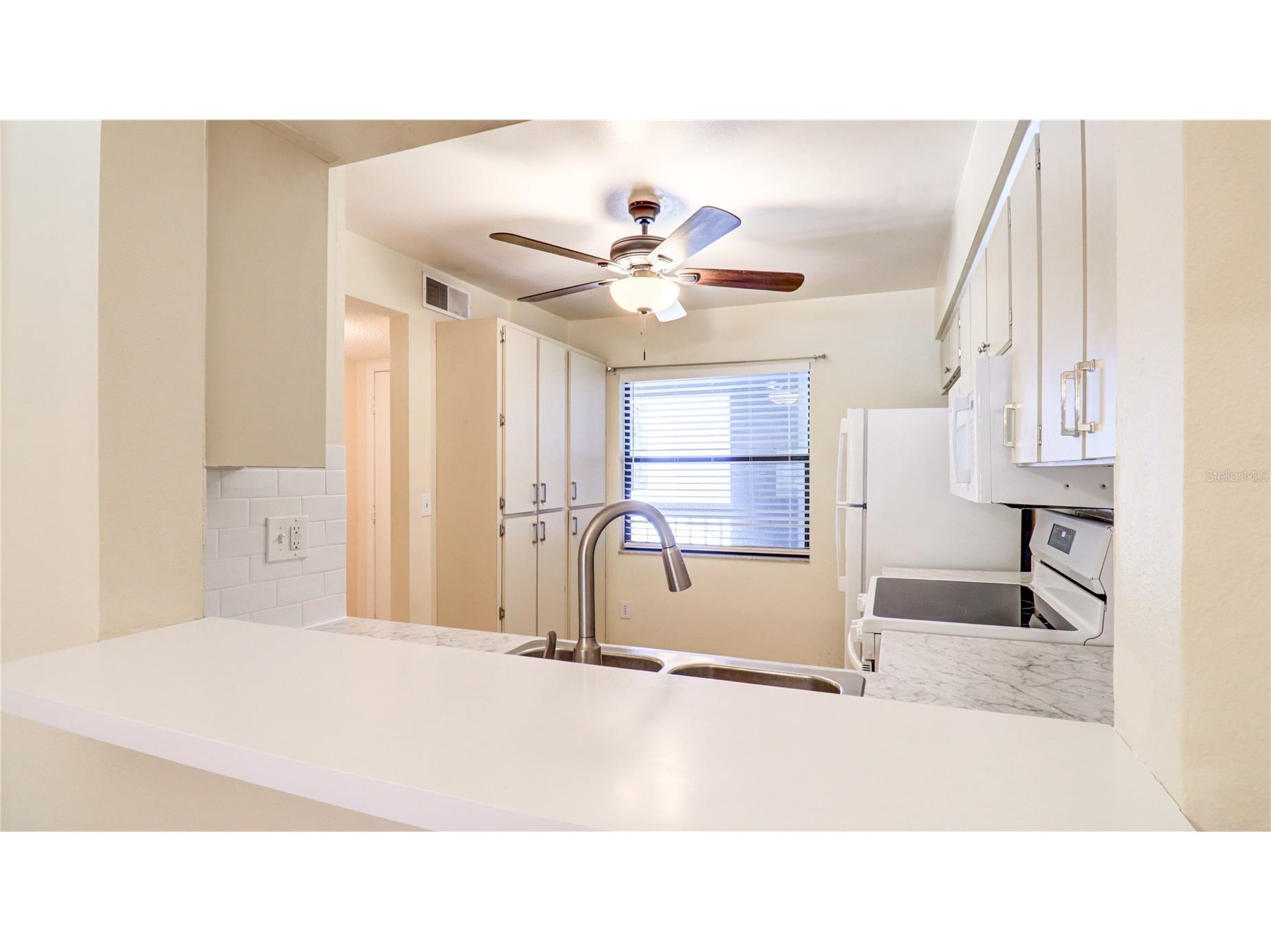 3399 Mermoor Drive #207 Palm Harbor FL 34685 TB8514591 image28