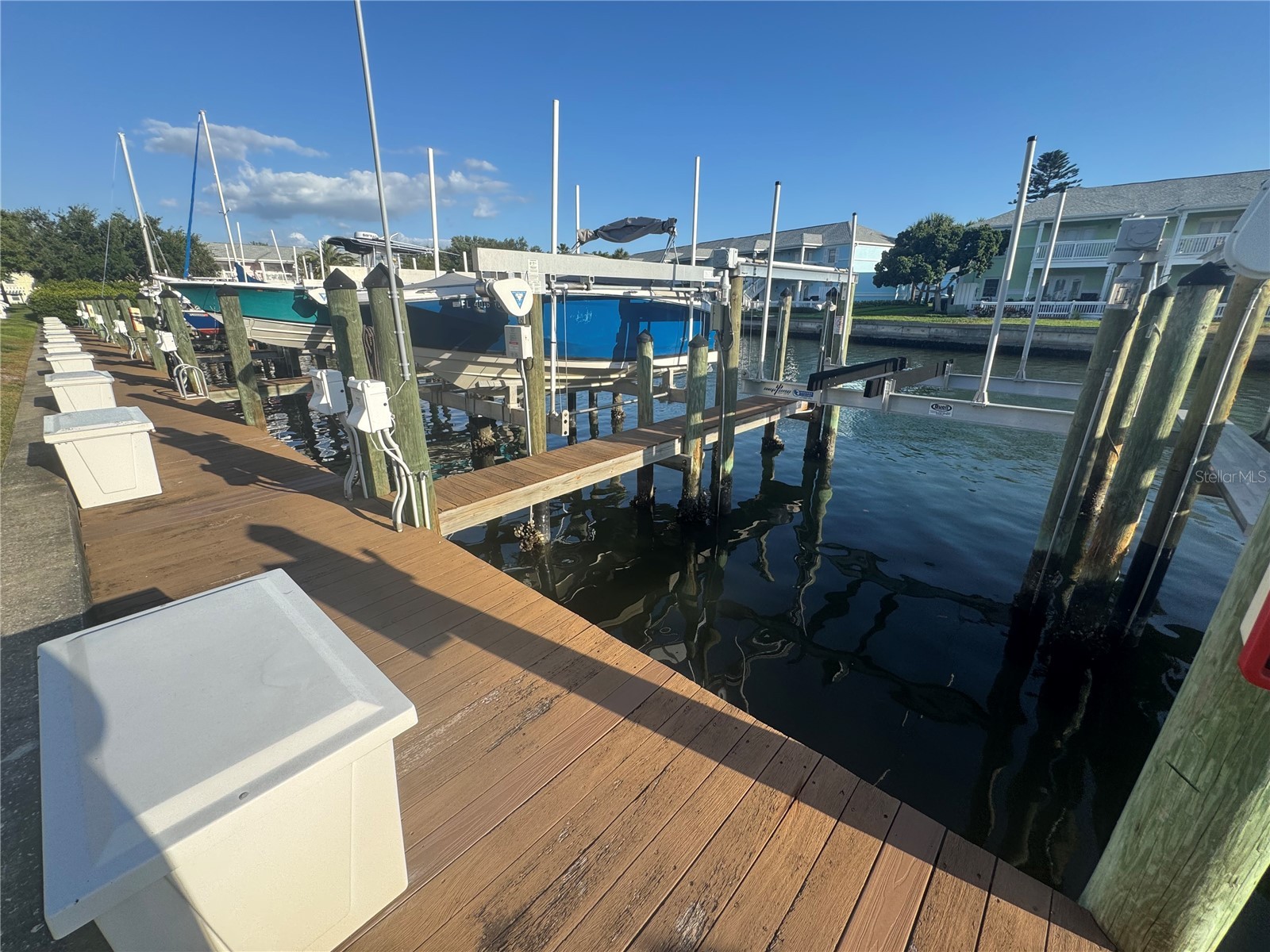 33ss SE Starfish Drive SE #33SS Saint Petersburg FL 33705 TB8507809 image1