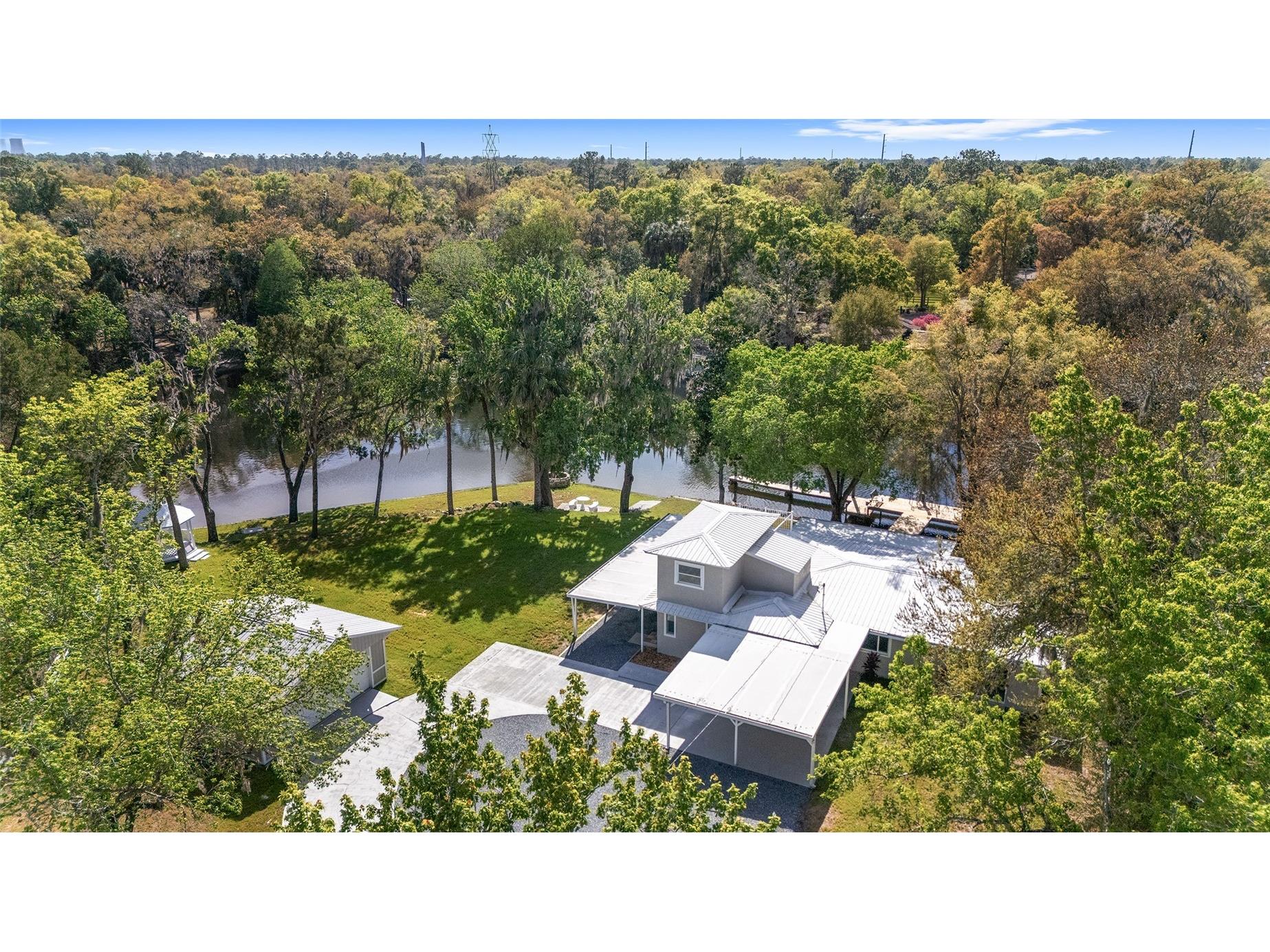 34 Garden Mall Court Inglis FL 34449 - WITHLACOTCHEE RIVER OM721161 image1