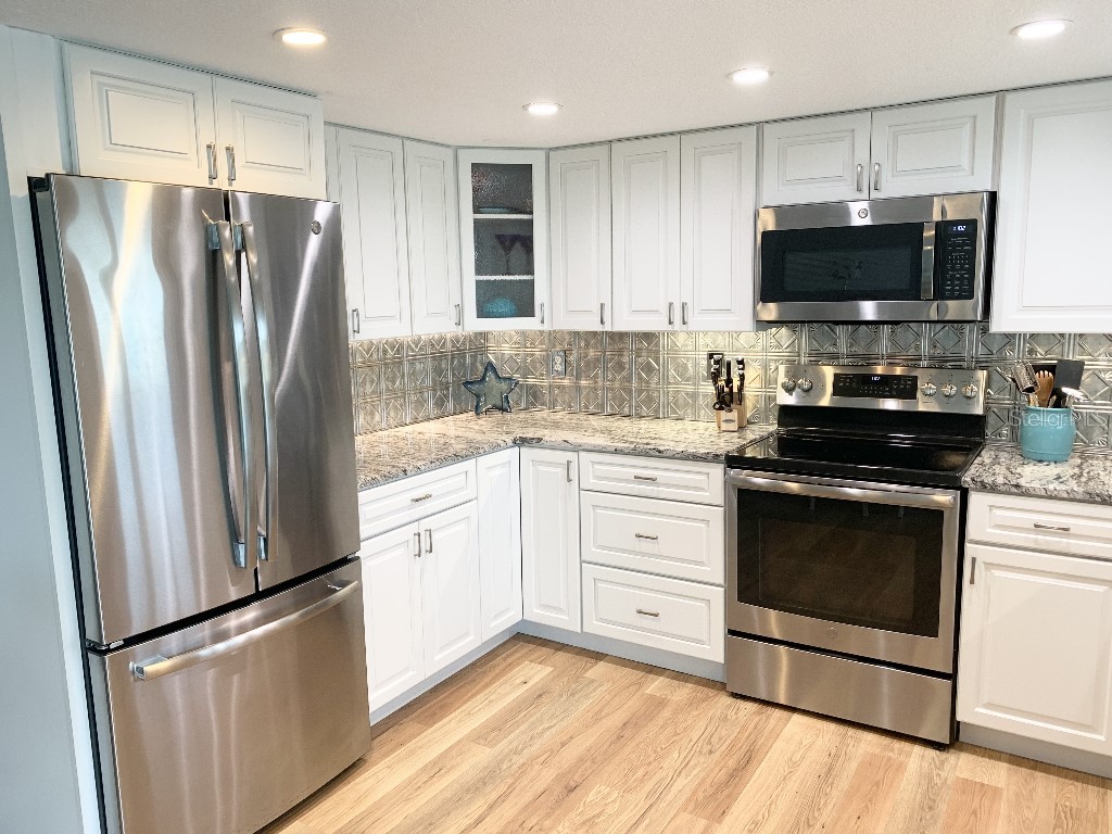 34 Golfview Court Rotonda West FL 33947 TB8514513 image5
