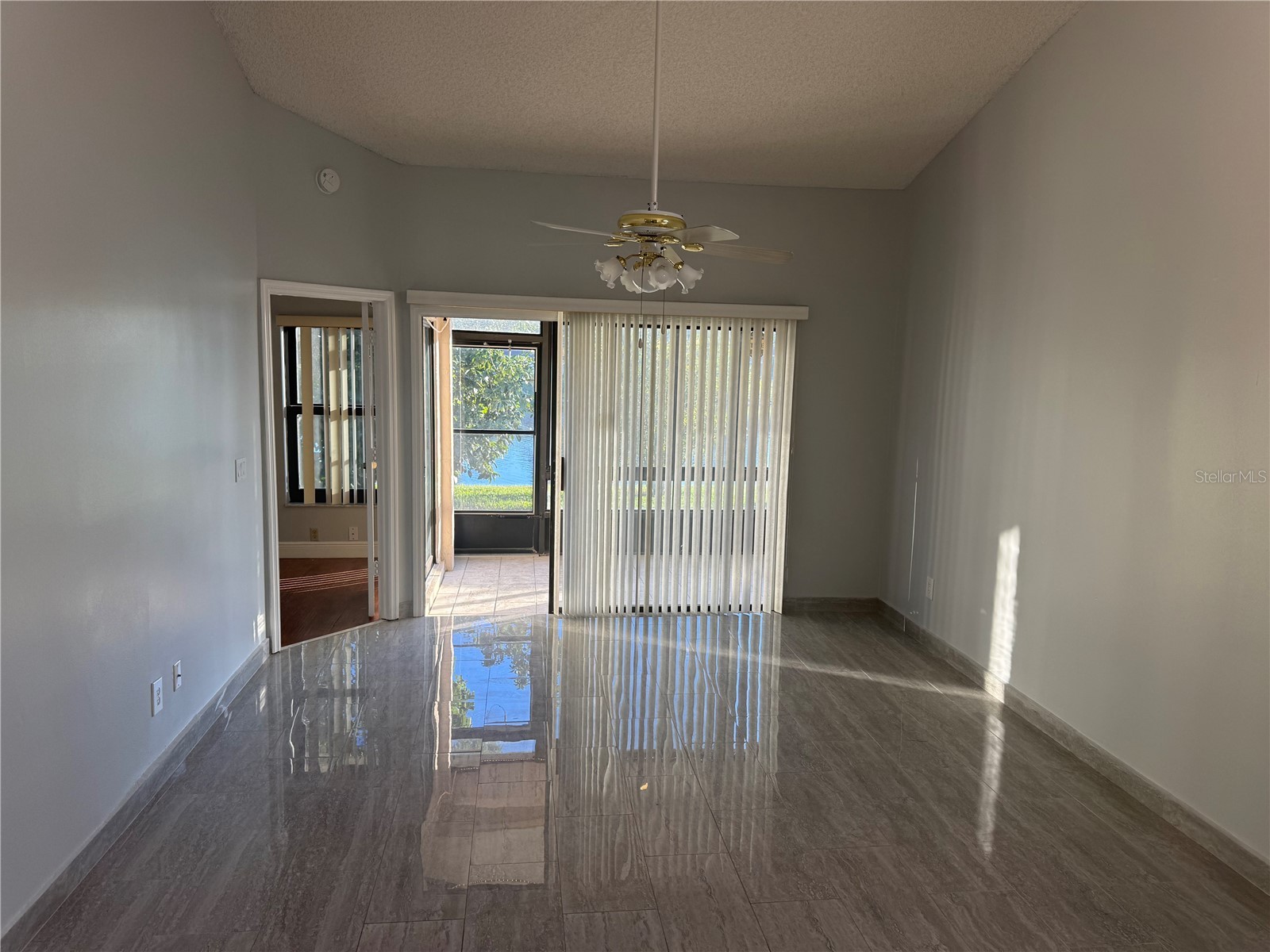 34 Lakepointe Circle Kissimmee FL 34743 S5141187 image4