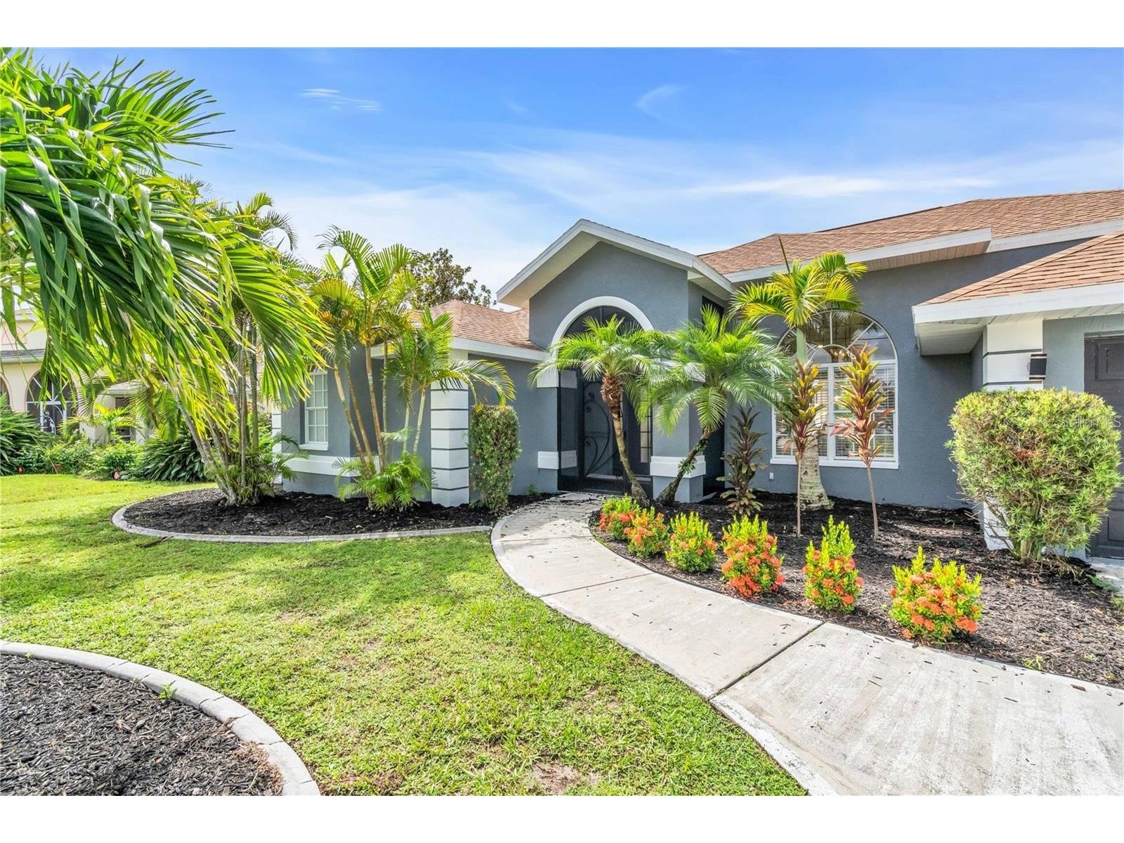 34 Sportsman Ter Rotonda West FL 33947 A4684881 image1
