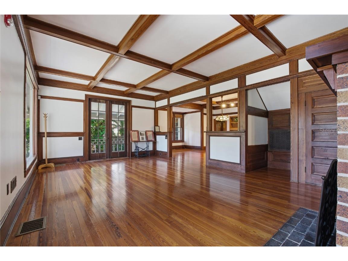 34 W Orange Street Tarpon Springs FL 34689 TB8451811 image14