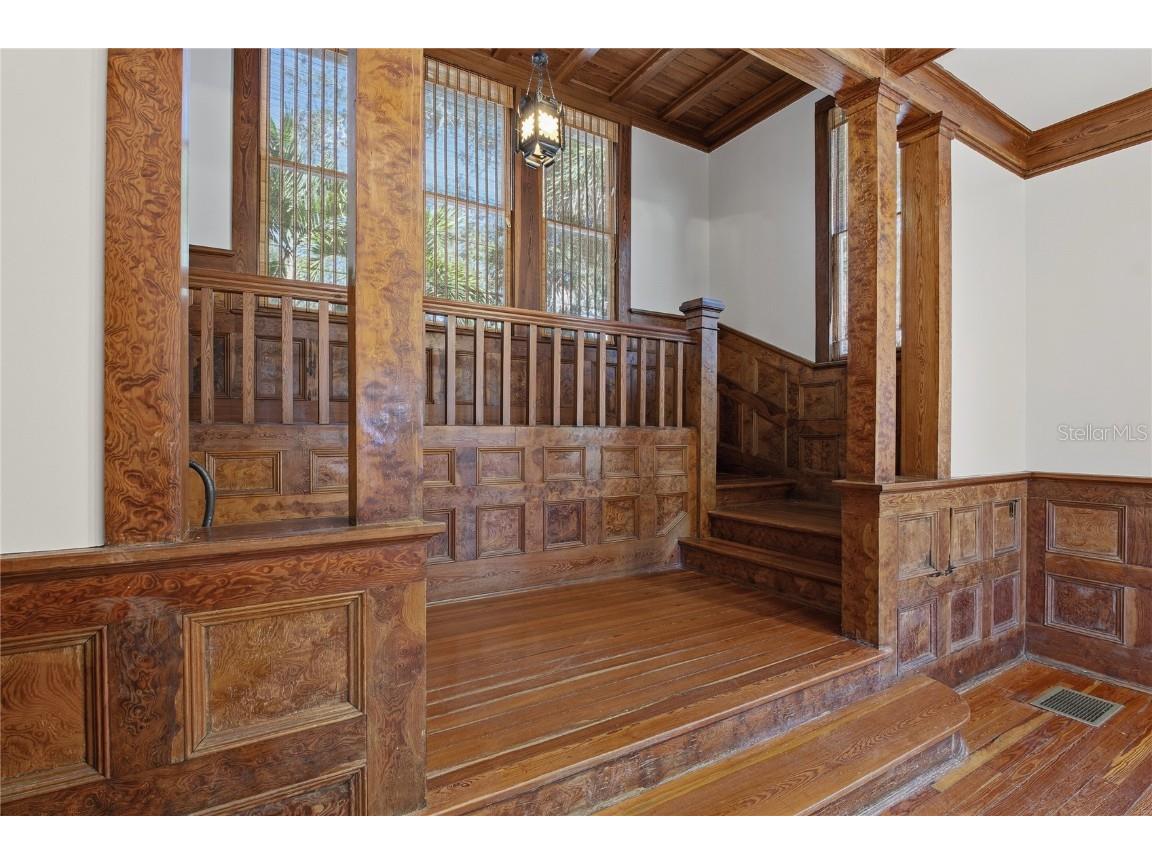 34 W Orange Street Tarpon Springs FL 34689 TB8451811 image15