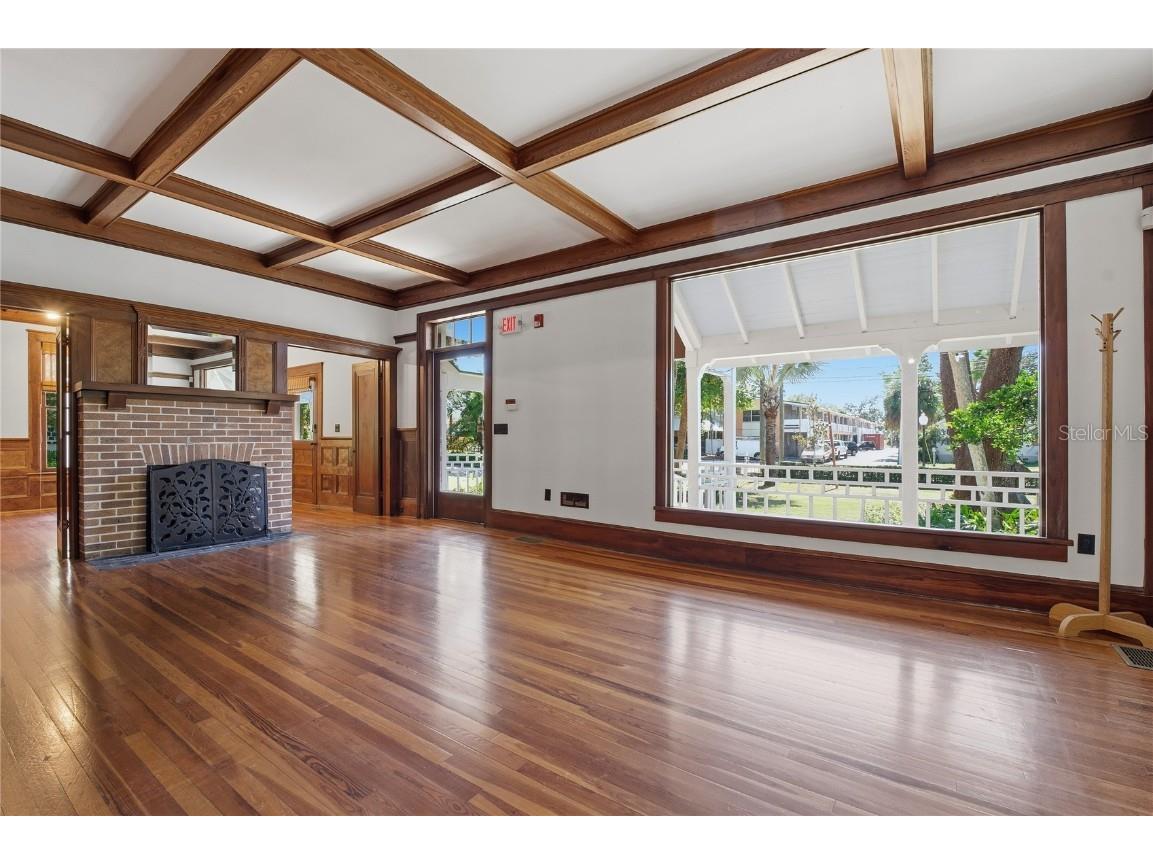 34 W Orange Street Tarpon Springs FL 34689 TB8451811 image2