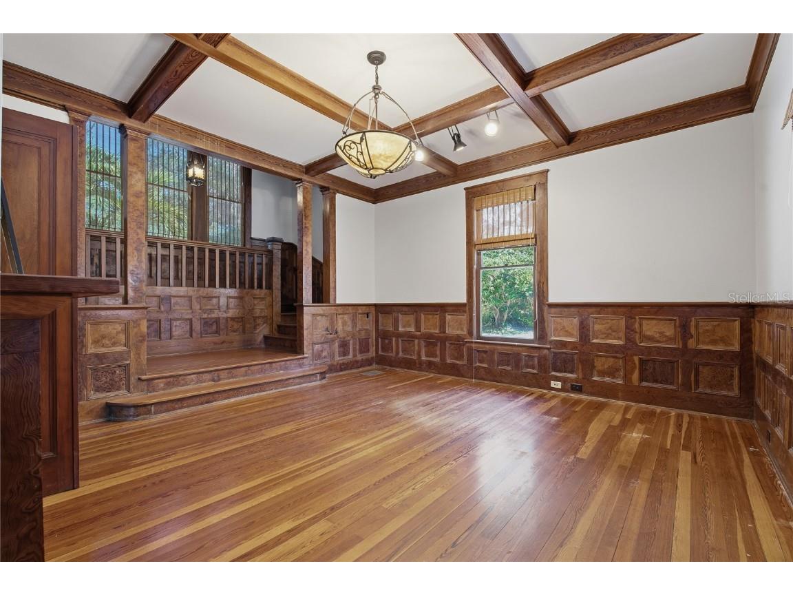 34 W Orange Street Tarpon Springs FL 34689 TB8451811 image5