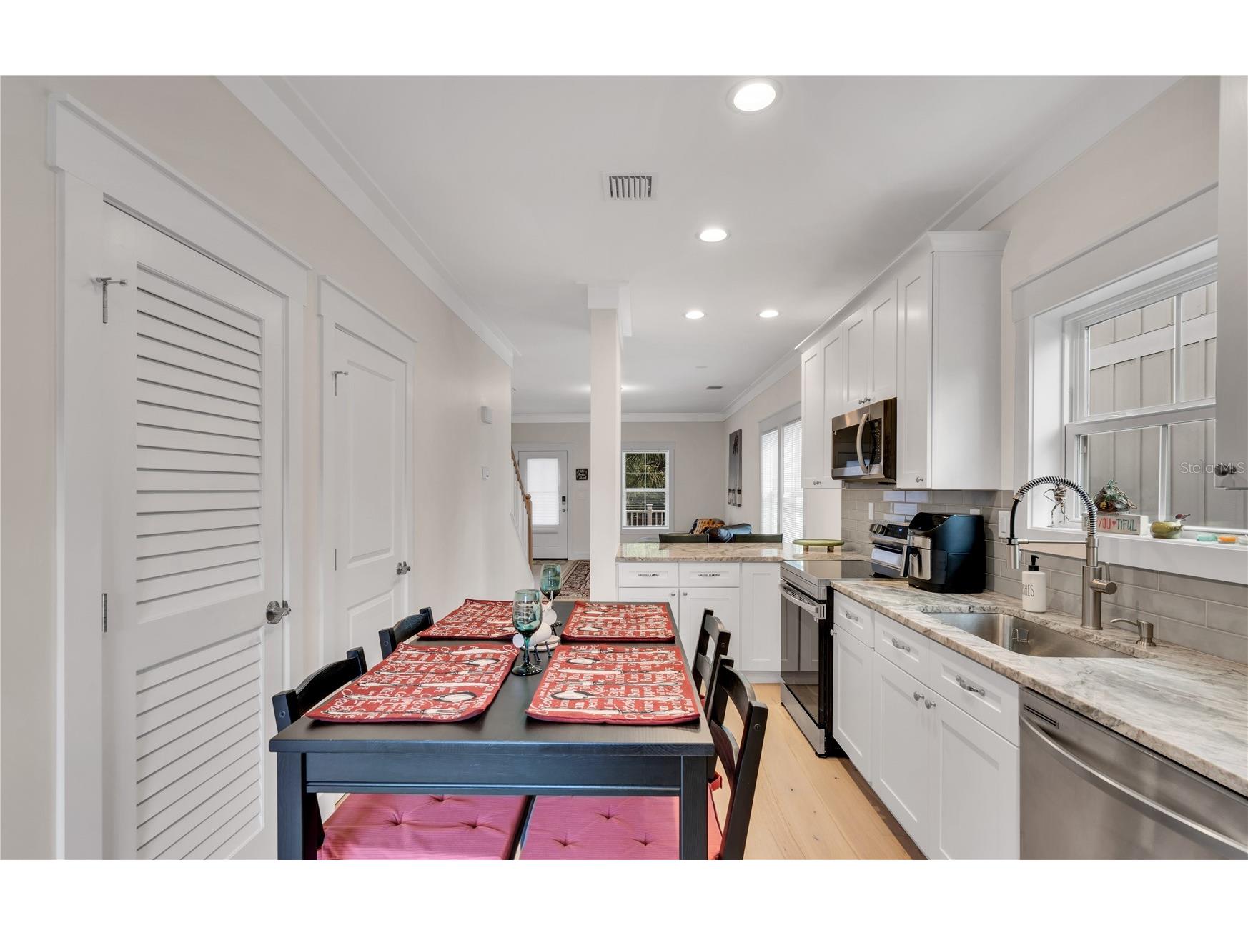 340 6th Street E Bradenton FL 34208 TB8505125 image10