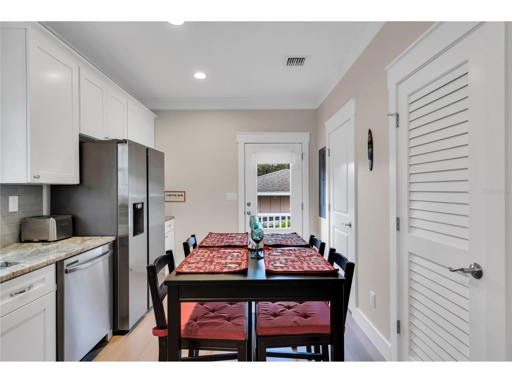 340 6th Street E Bradenton FL 34208 TB8505125 image7
