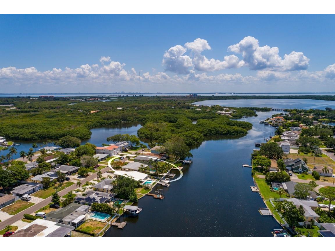 340 89th Avenue NE Saint Petersburg FL 33702 U8247226 image1