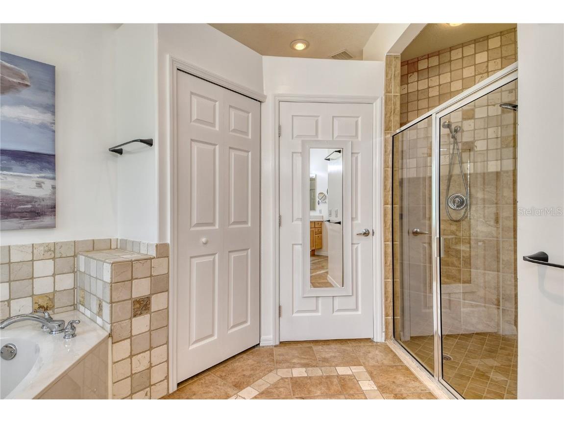 340 Bermuda Court #5 Venice FL 34293 A4667632 image24