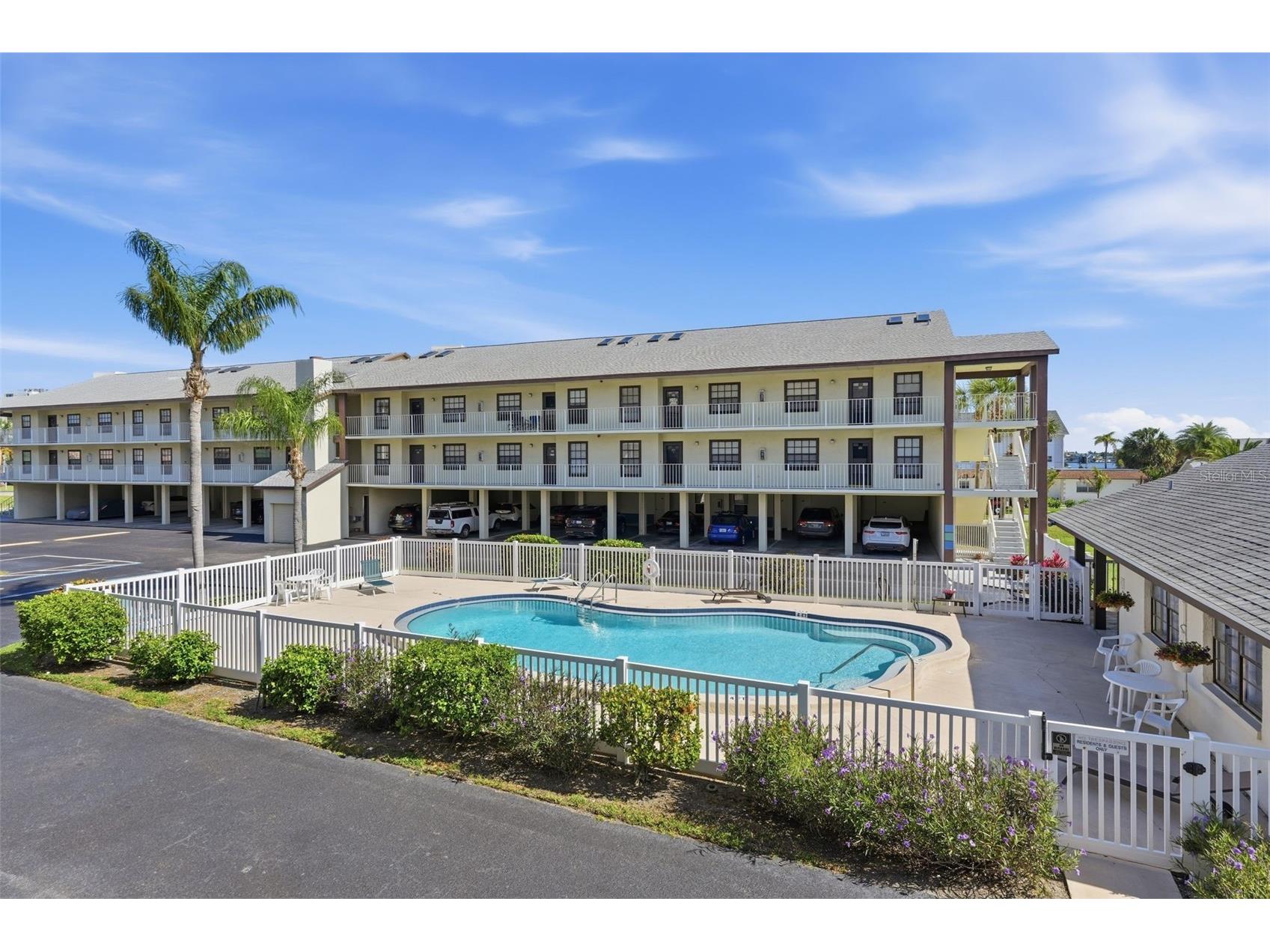 340 Causeway Boulevard #107 Dunedin FL 34698 TB8510315 image1