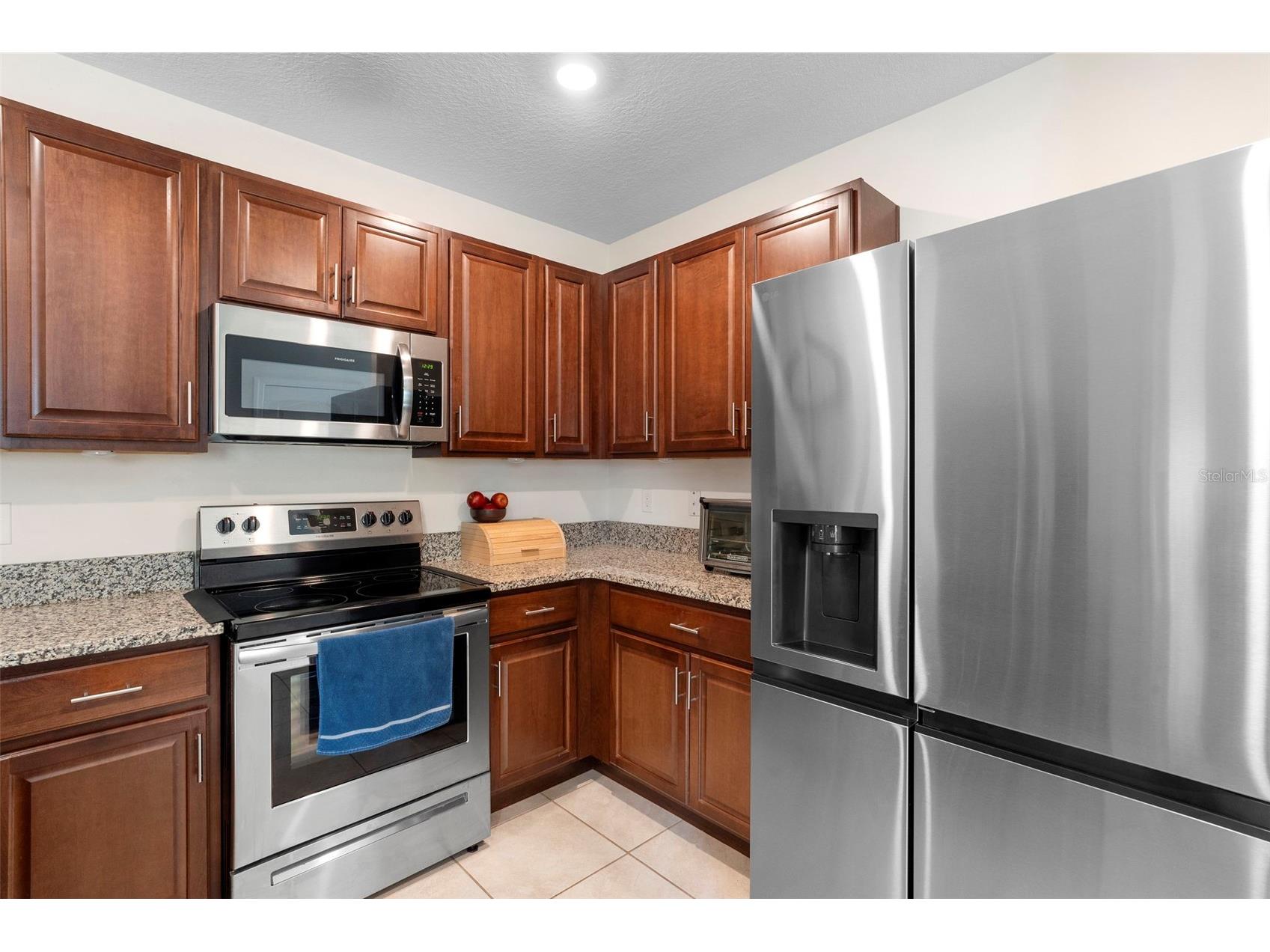 340 Charles Drive Deland FL 32724 V4947240 image11