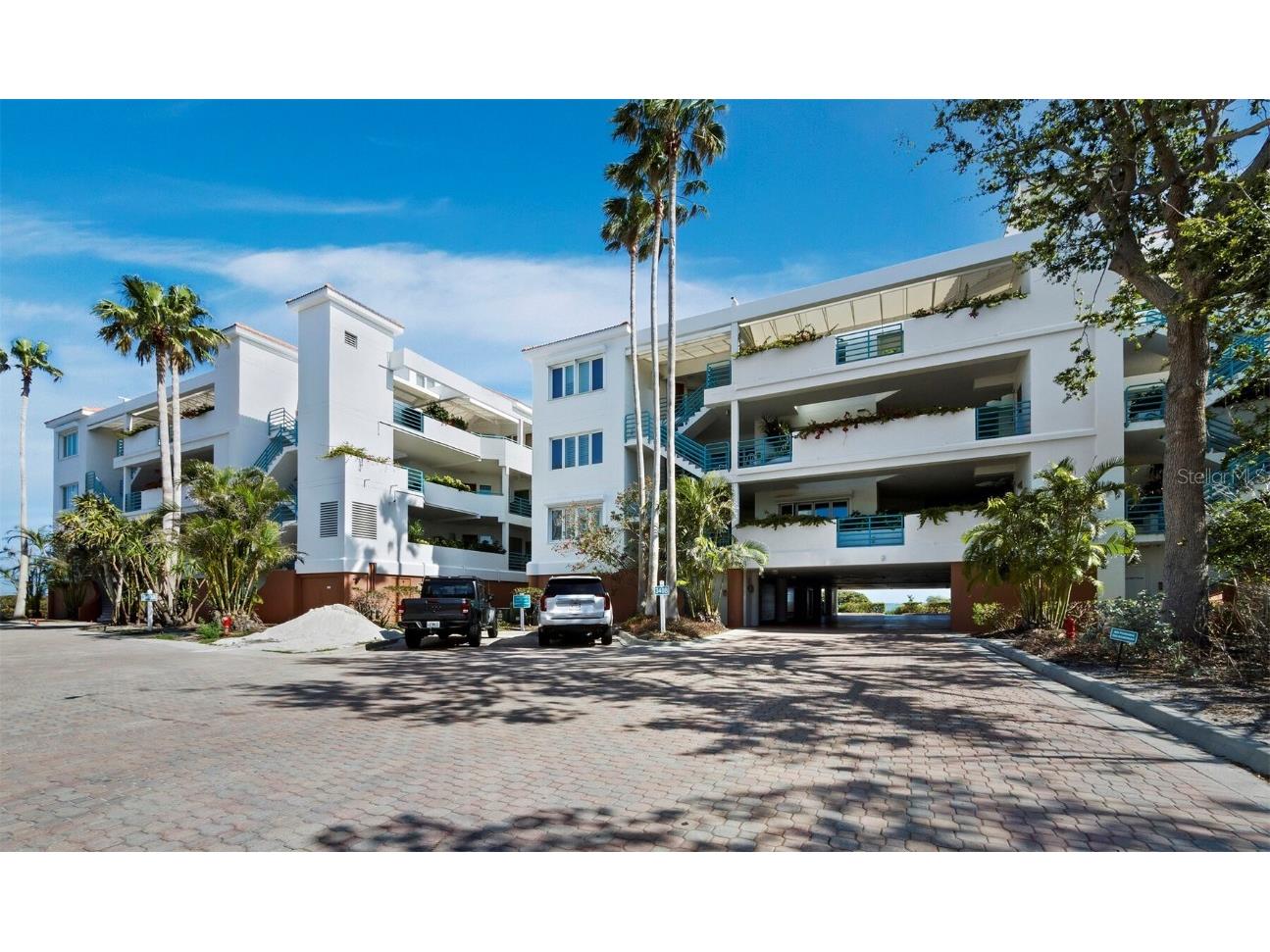 340 Gulf Of Mexico Drive #112 Longboat Key FL 34228 - SARASOTA BAY A4670120 image1