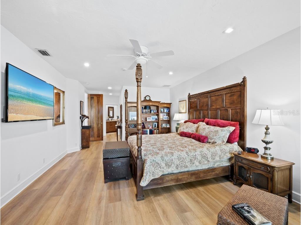 340 Gulf Of Mexico Drive #112 Longboat Key FL 34228 - SARASOTA BAY A4670120 image24