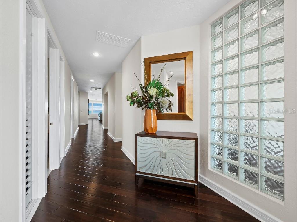 340 Gulf Of Mexico Drive #124 Longboat Key FL 34228 - SARASOTA BAY A4648088 image6