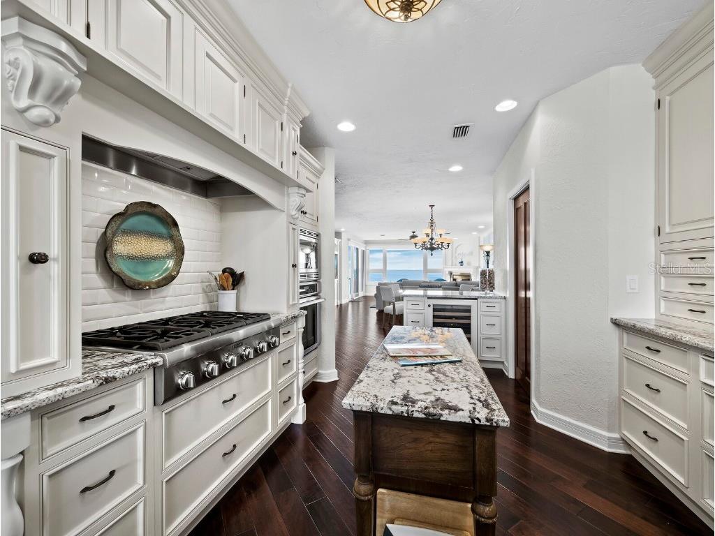 340 Gulf Of Mexico Drive #124 Longboat Key FL 34228 - SARASOTA BAY A4648088 image7