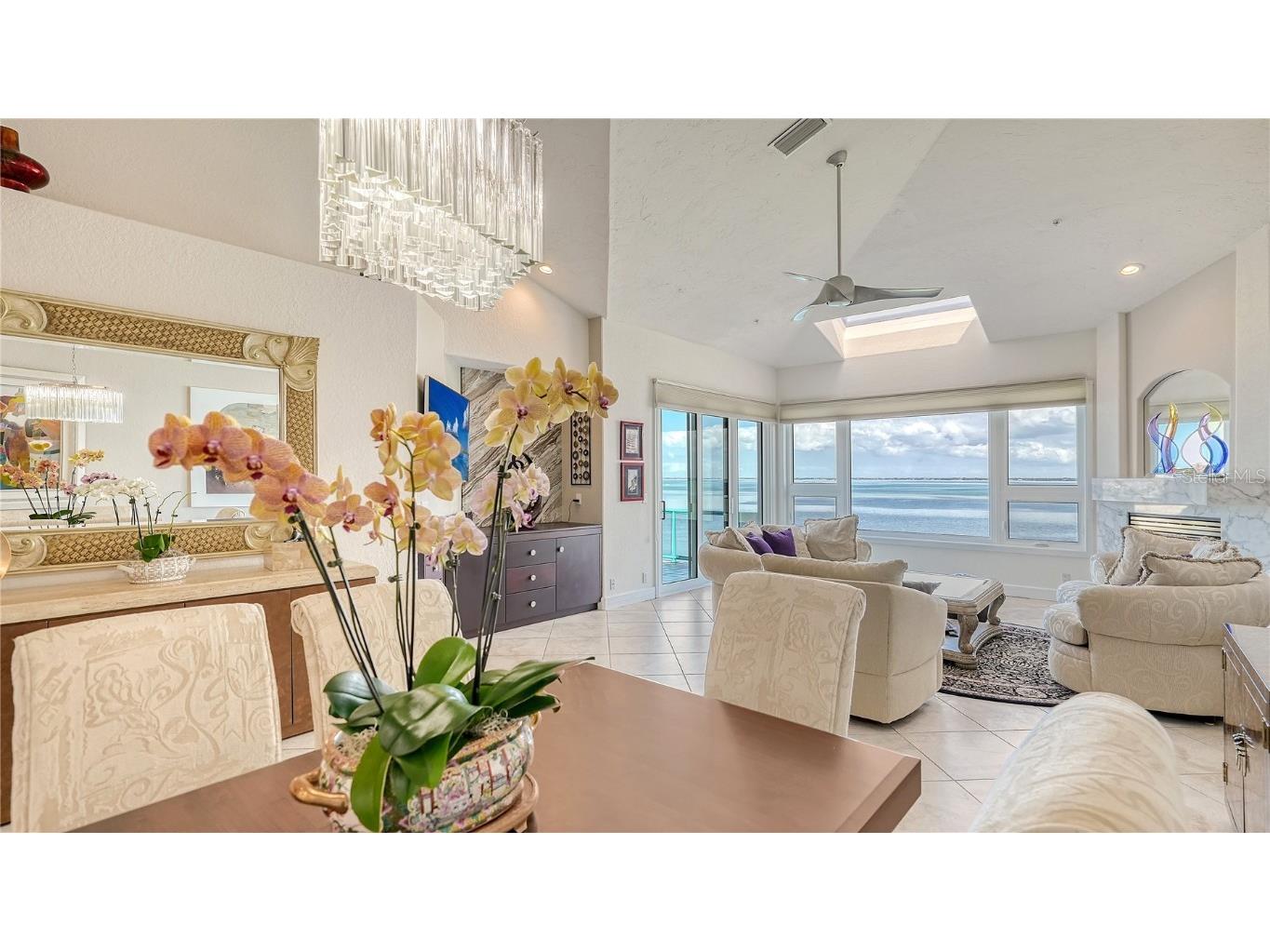 340 Gulf Of Mexico Drive #135 Longboat Key FL 34228 - SARASOTA BAY A4558841 image1