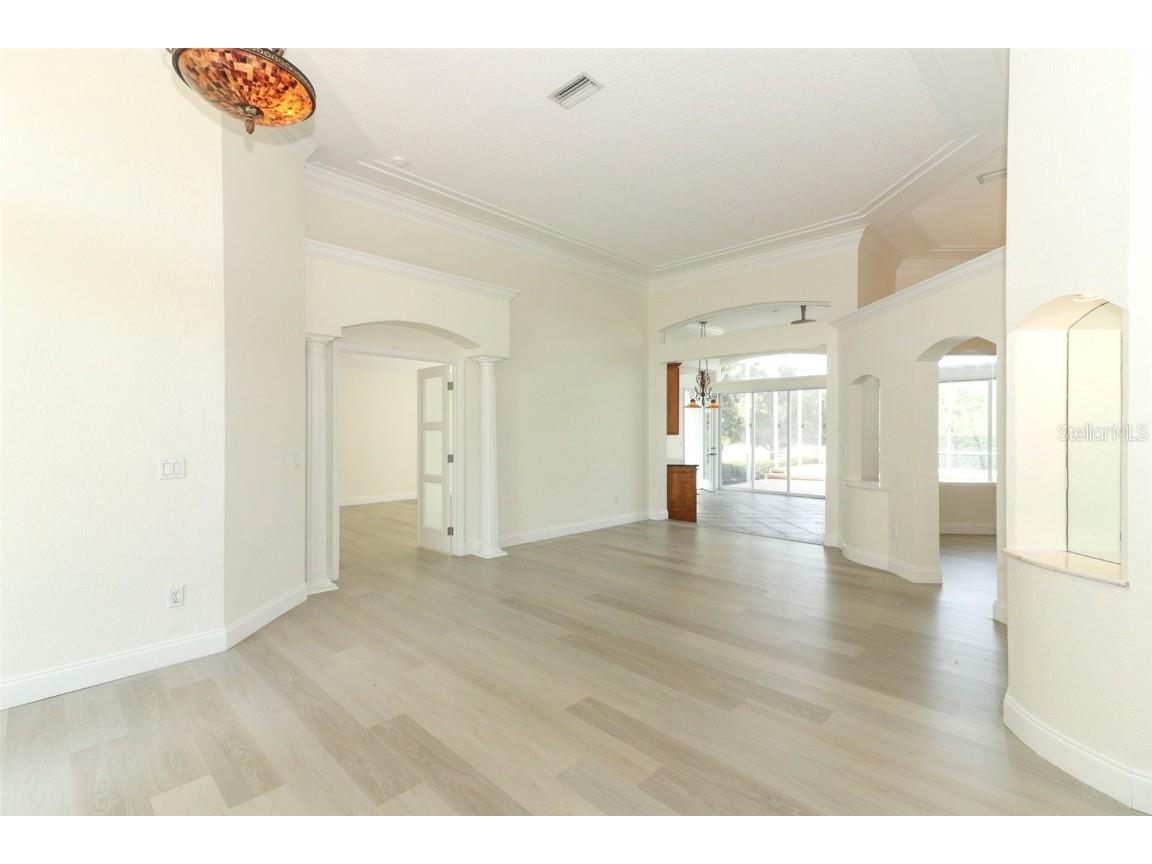 340 Hampton Hills Court Debary FL 32713 V4942627 image17