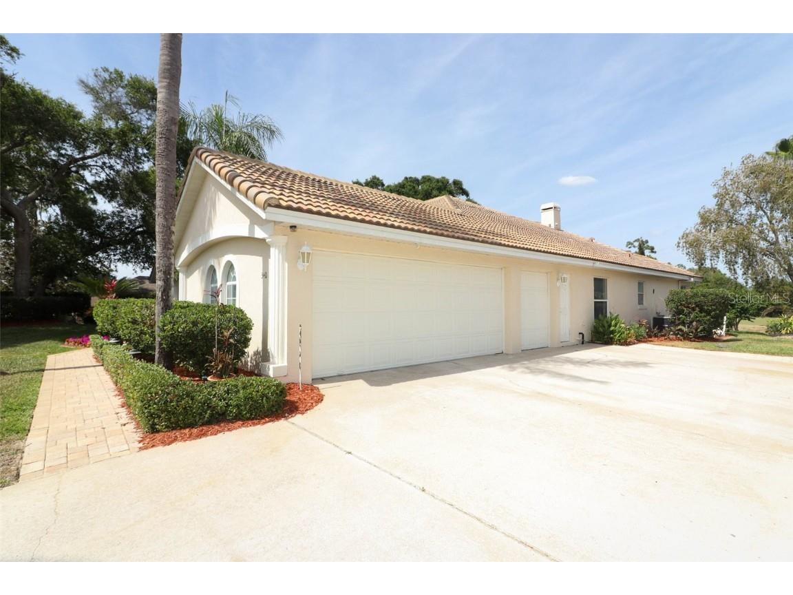 340 Hampton Hills Court Debary FL 32713 V4942627 image8