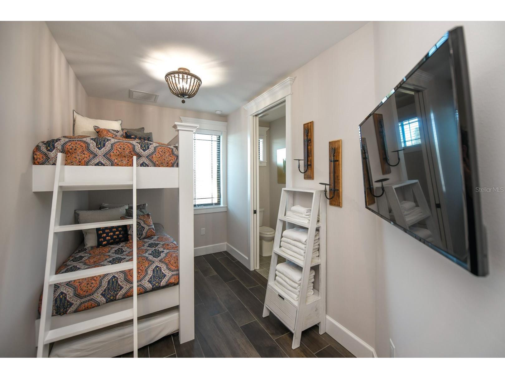 340 Jackson Drive Sarasota FL 34236 A4653979 image34