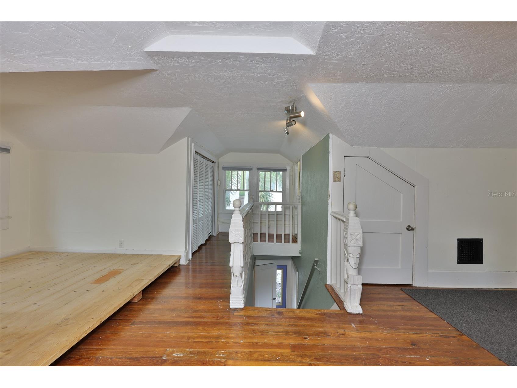 340 Moffett Court N Saint Petersburg FL 33701 TB8515307 image12