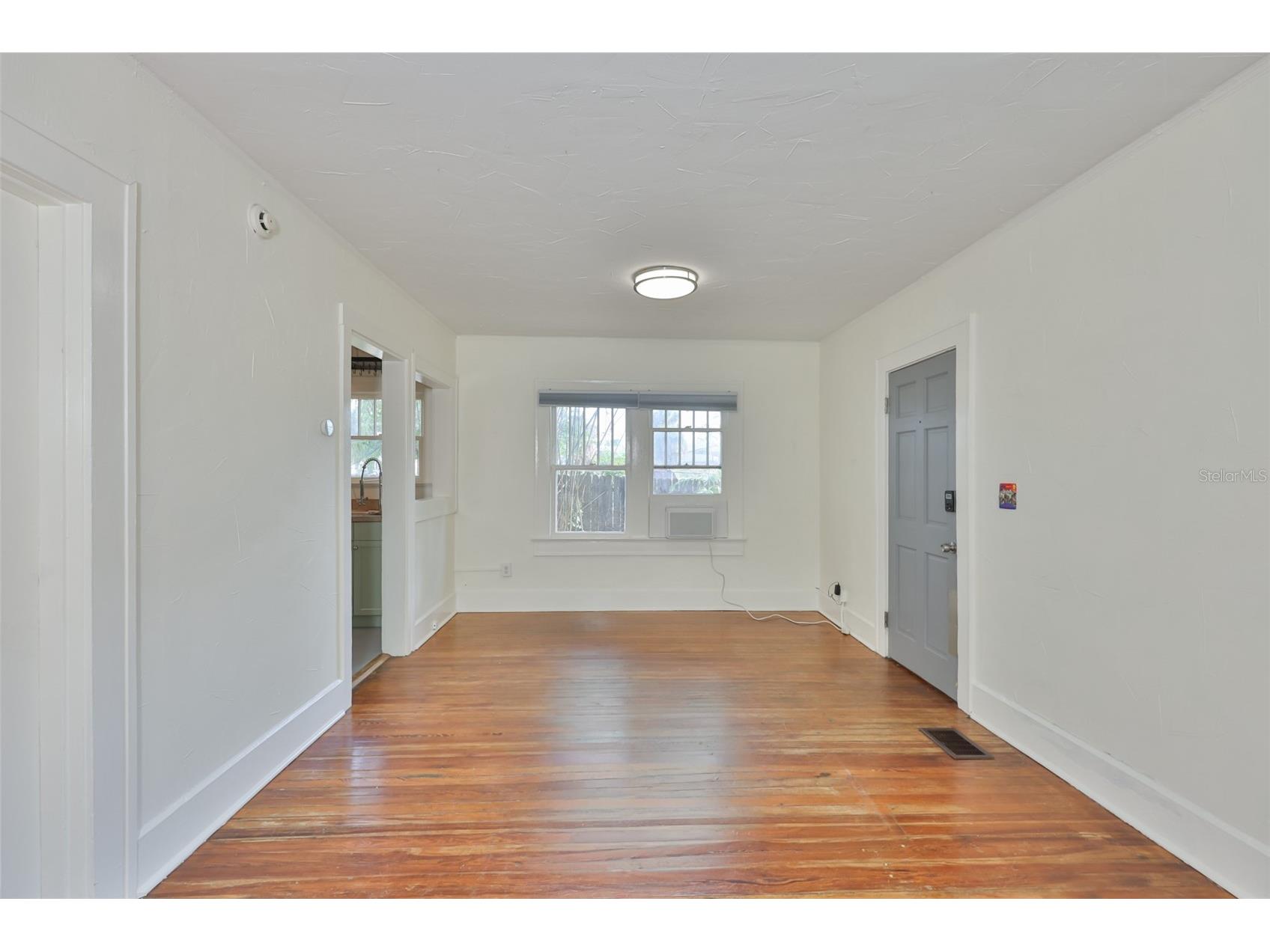 340 Moffett Court N Saint Petersburg FL 33701 TB8515307 image3