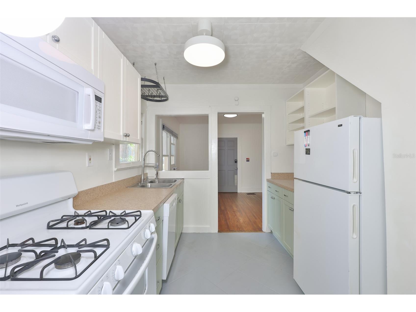 340 Moffett Court N Saint Petersburg FL 33701 TB8515307 image5