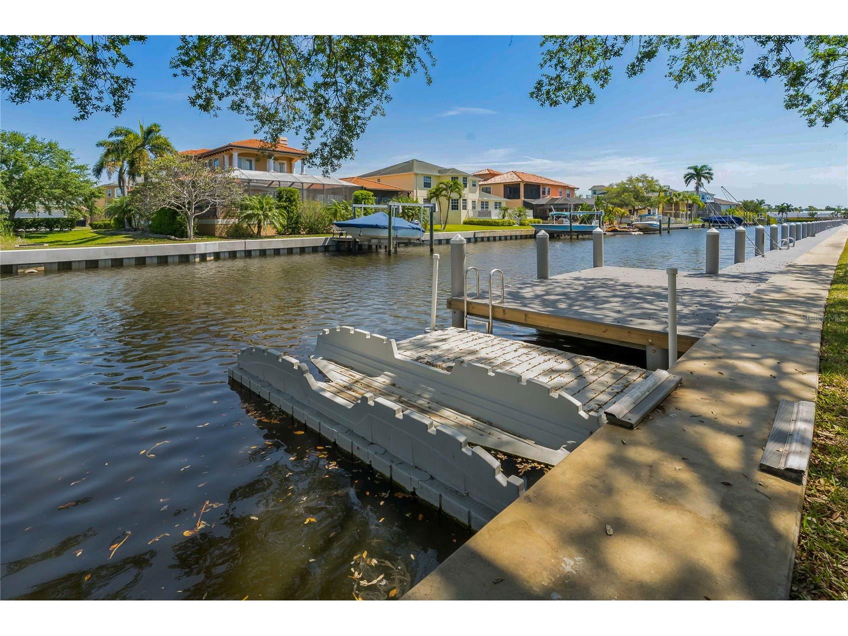 340 Moorings Cove Drive #3G Tarpon Springs FL 34689 TB8496394 image1