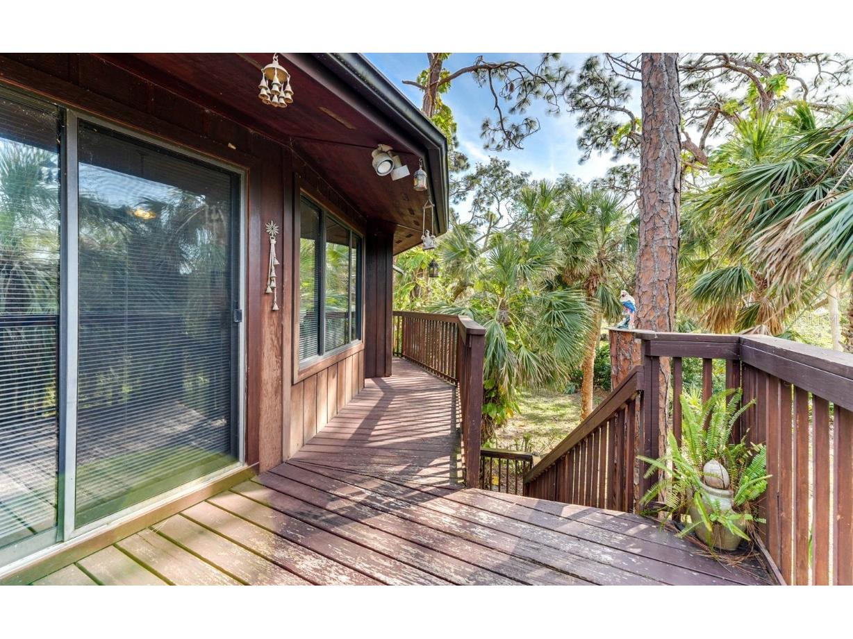 340 N Oxford Drive Englewood FL 34223 A4558150 image1