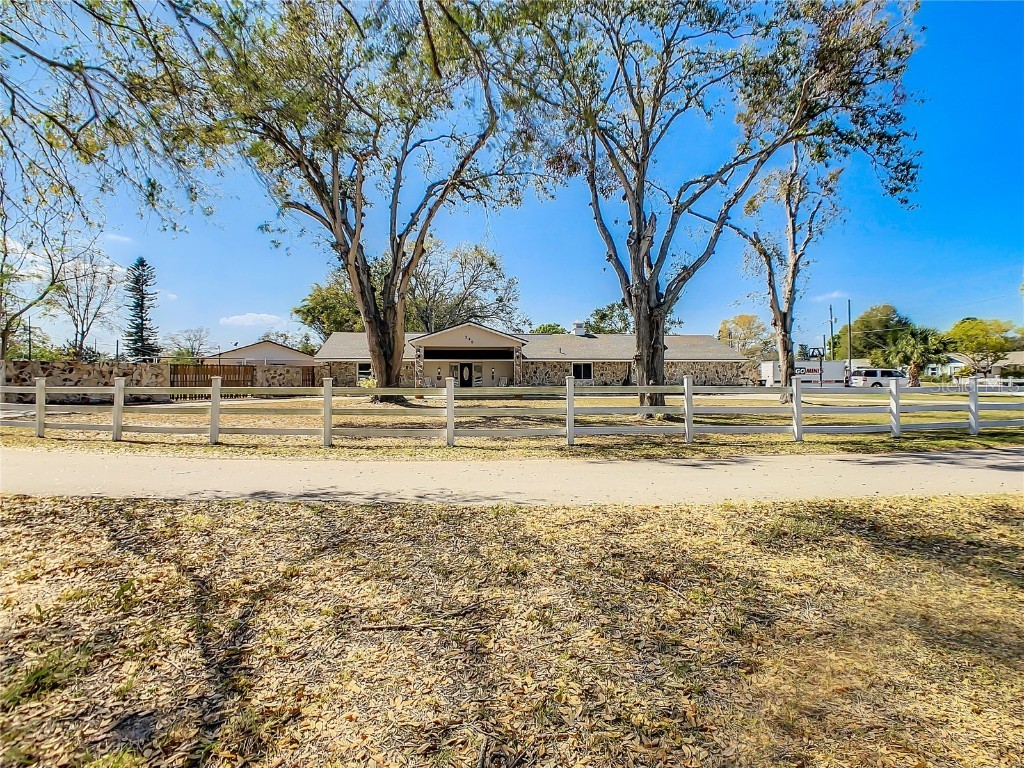 340 Okaloosa Drive Winter Haven FL 33884 L4934881 image1