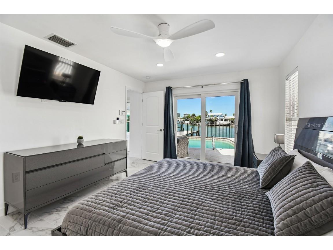 340 Palm Island NE Clearwater Beach FL 33767 TB8438663 image29