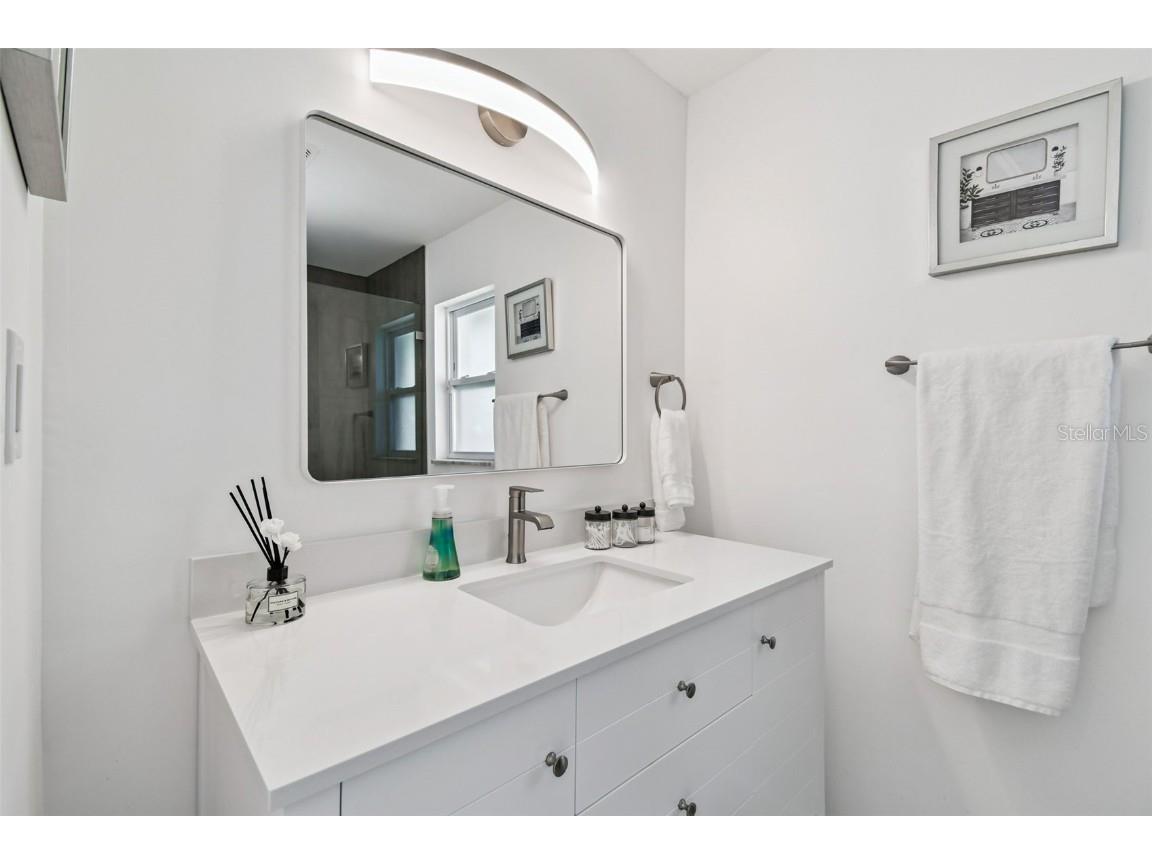 340 Palm Island NE Clearwater Beach FL 33767 TB8438663 image33