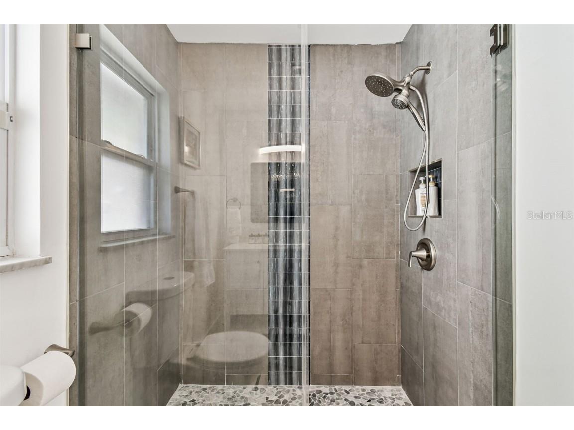 340 Palm Island NE Clearwater Beach FL 33767 TB8438663 image34