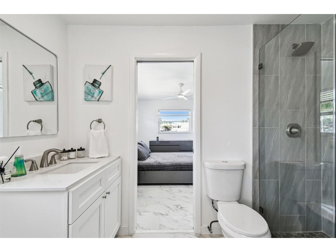 340 Palm Island NE Clearwater Beach FL 33767 TB8438663 image41