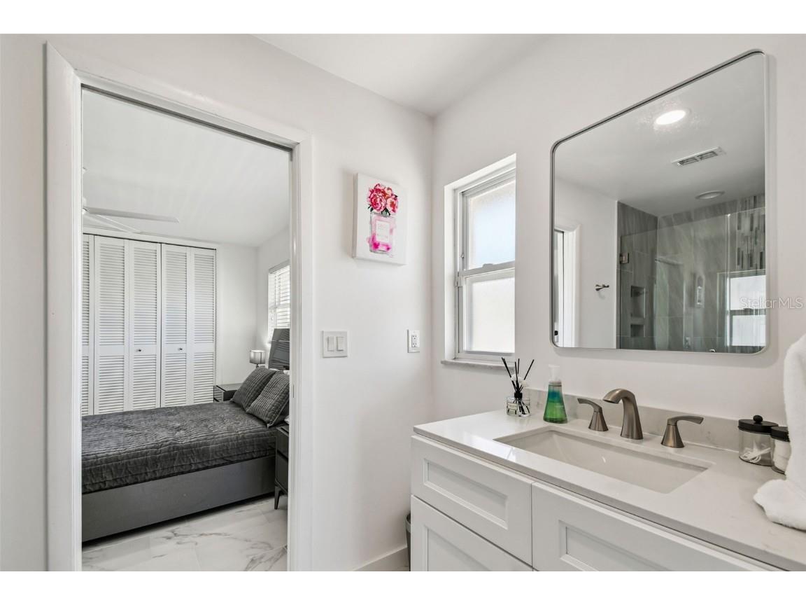 340 Palm Island NE Clearwater Beach FL 33767 TB8438663 image44