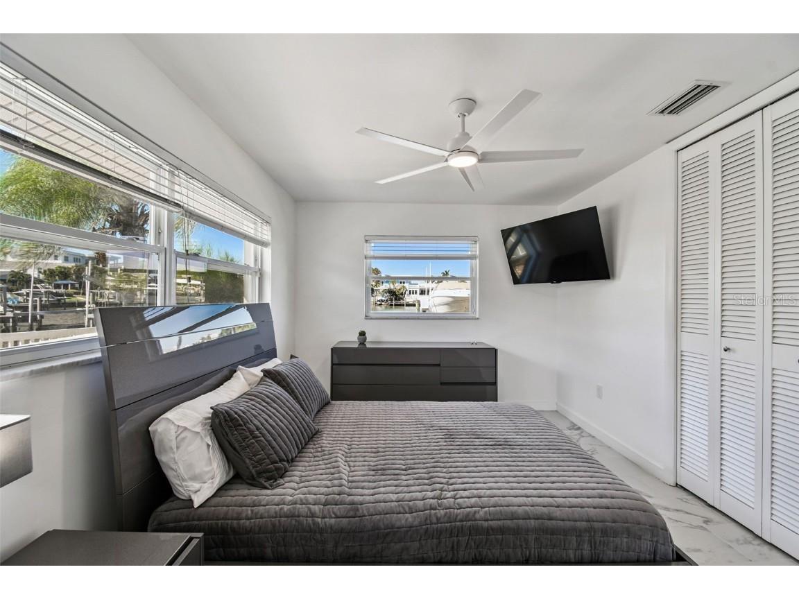 340 Palm Island NE Clearwater Beach FL 33767 TB8438663 image45