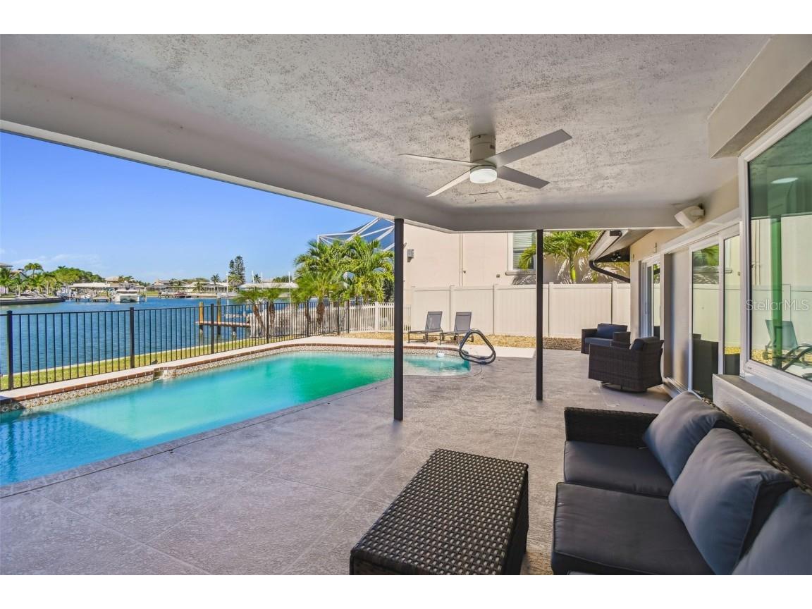 340 Palm Island NE Clearwater Beach FL 33767 TB8438663 image64