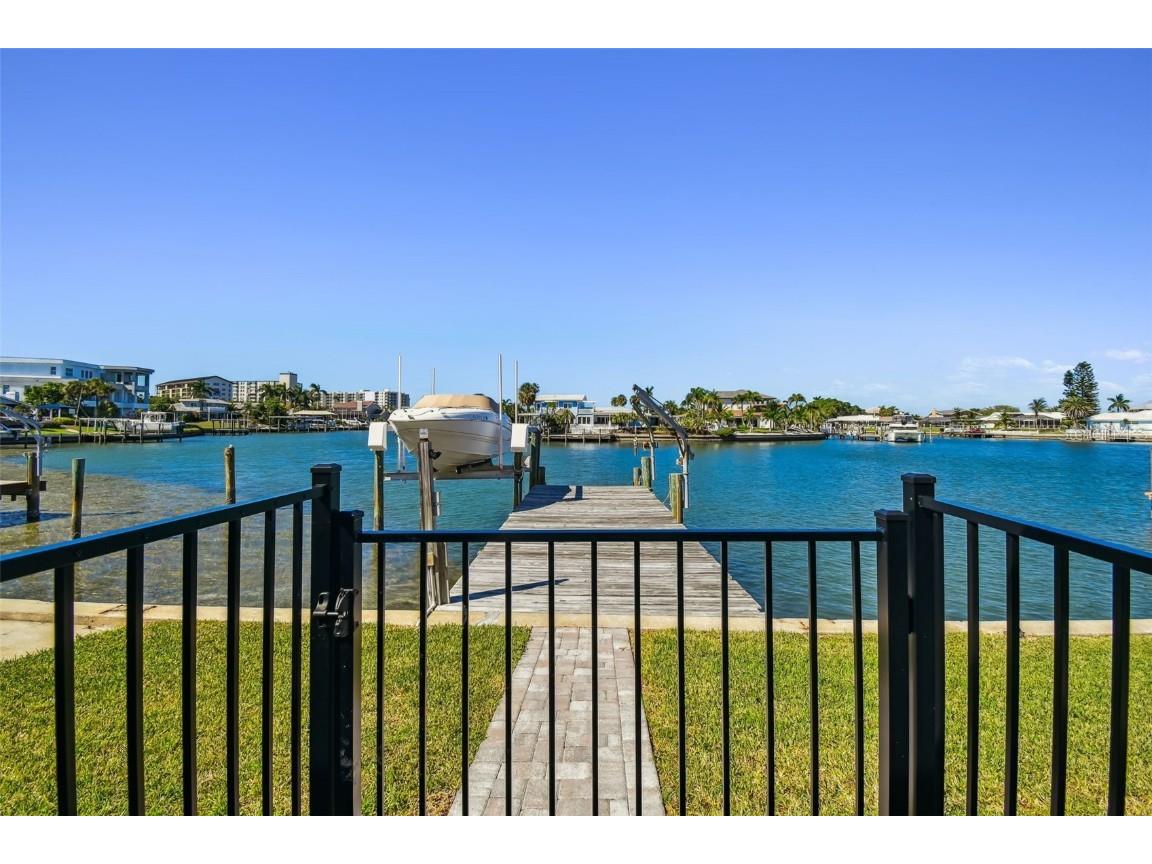 340 Palm Island NE Clearwater Beach FL 33767 TB8438663 image65