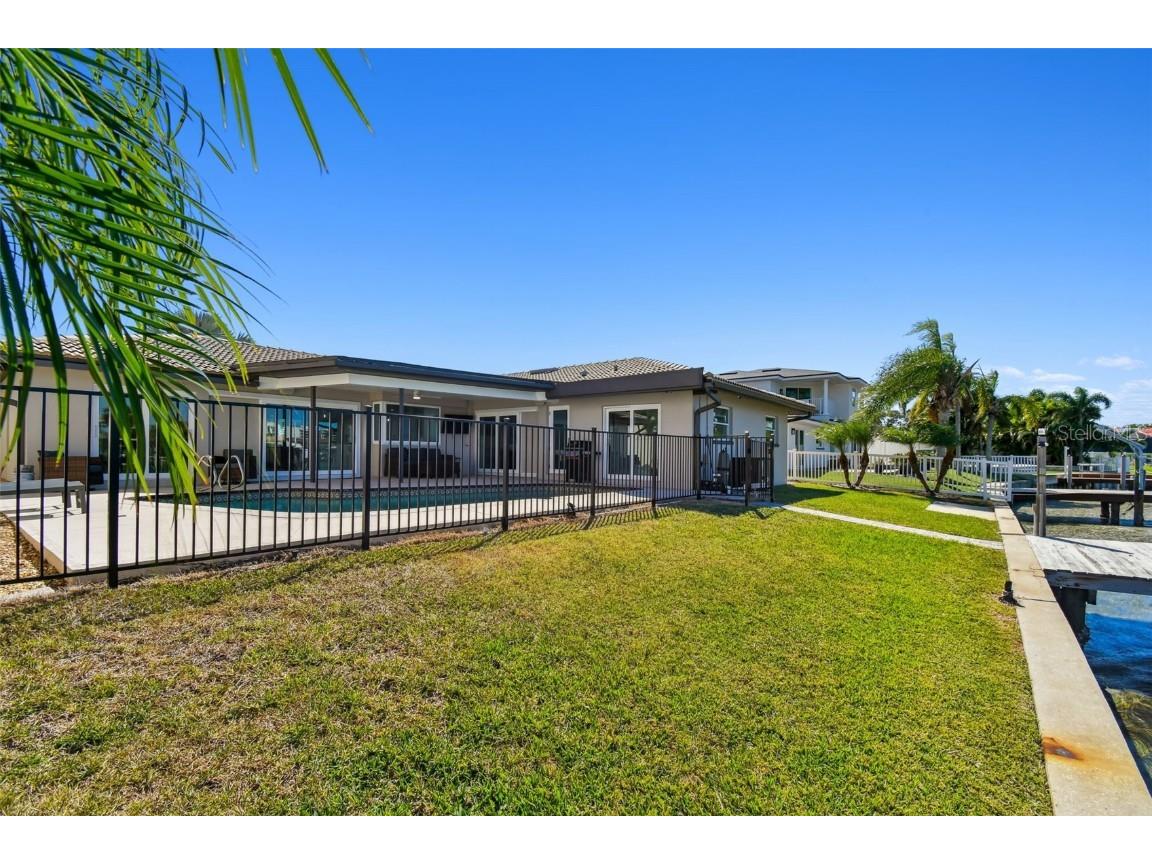 340 Palm Island NE Clearwater Beach FL 33767 TB8438663 image68