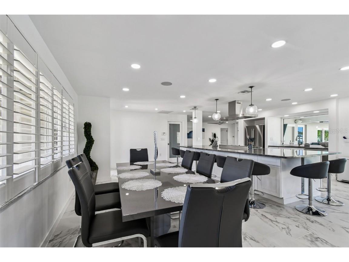 340 Palm Island NE Clearwater Beach FL 33767 TB8438663 image8