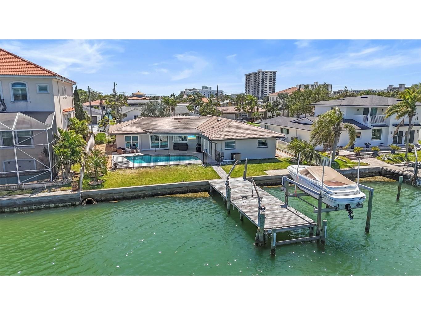 340 Palm Island NE Clearwater FL 33767 TB8361277 image5